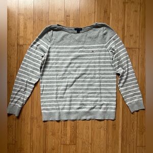 Tommy Hilfiger Light Gray and White Striped Crewneck Sweater
